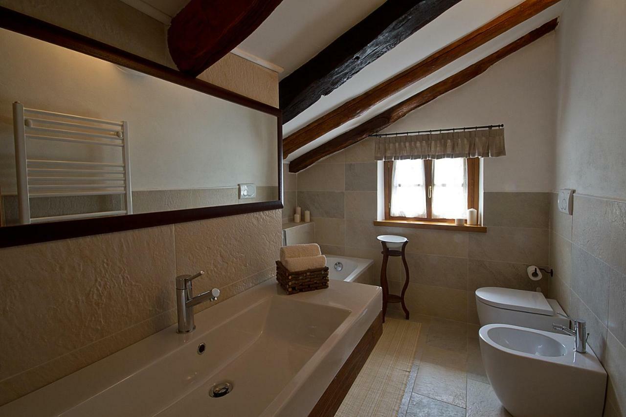 Casa Cebajova Poesia *